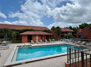 124 Cypress Way E APT E3, Naples, FL 34110