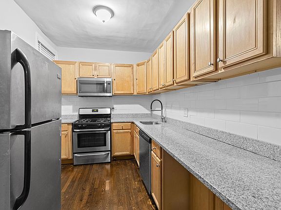 5th image of 6100 N Winthrop Ave #6118-2E
