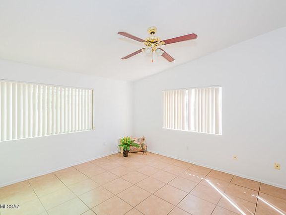4th image of 3285 W Athenee Ct