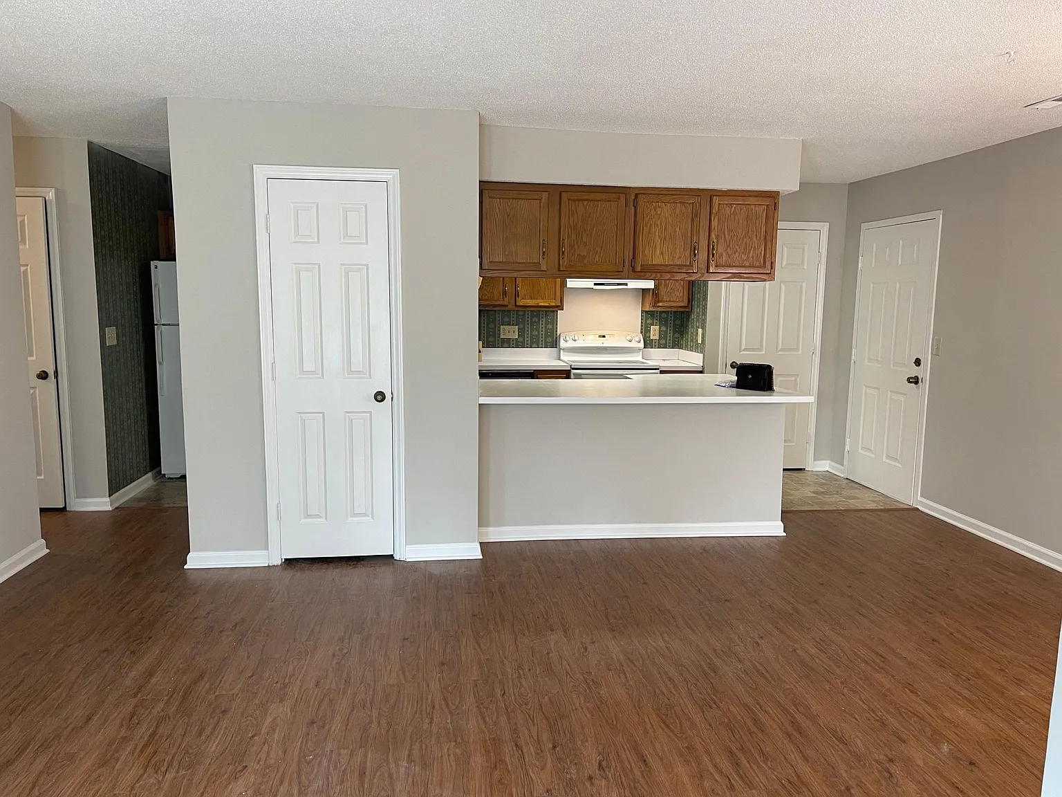 2 bed, 1065 sqft, $1,390 — Photo 4