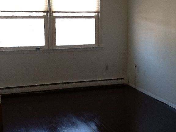 4th image of 324 Strawberry Hill Avenue #A109