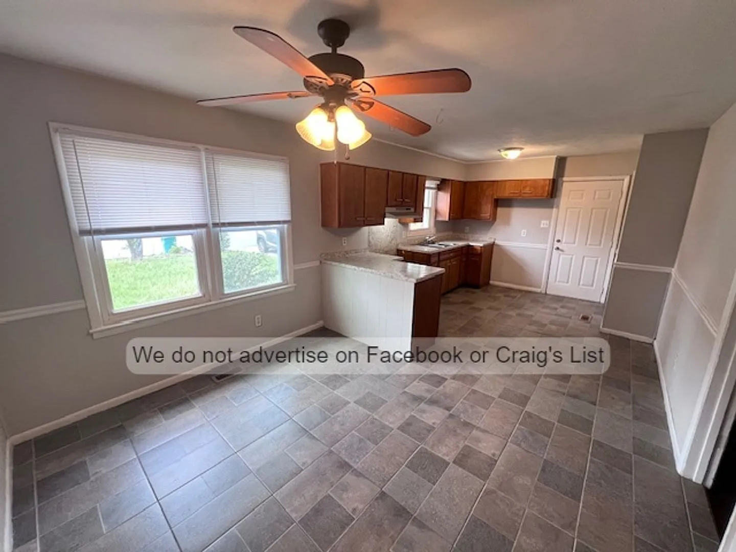 Julie Heights- 1710 Gardenia Avenue — Photo 3