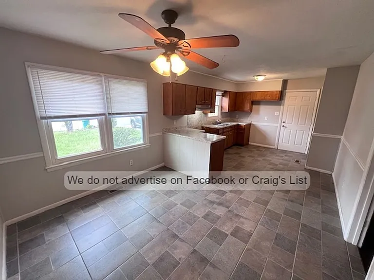 1710 Gardenia Ave — Photo 3