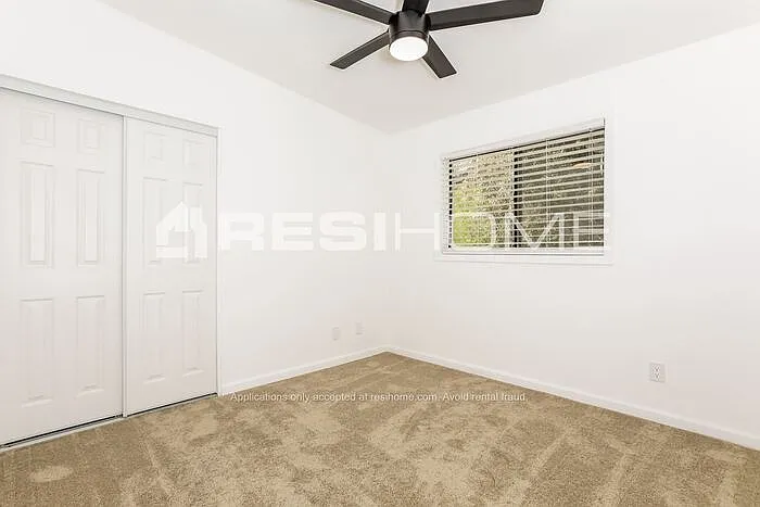 1314 E Del Rio Dr — Photo 15