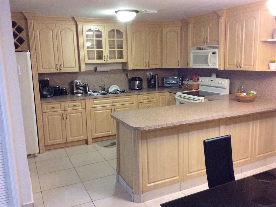 2nd image of 4040 SW 107th Pl