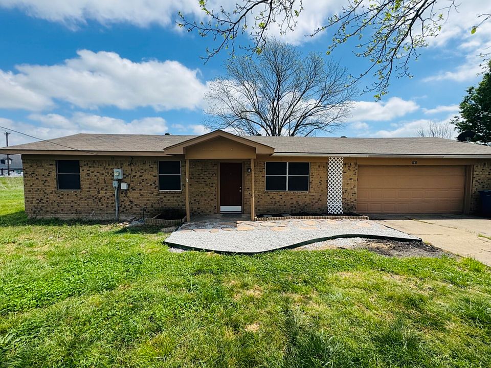 1st image of 161 Green Cir