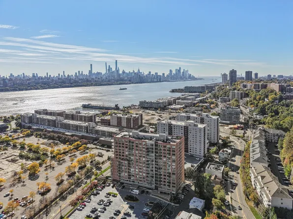 915 Hudson Park image 42 of 44