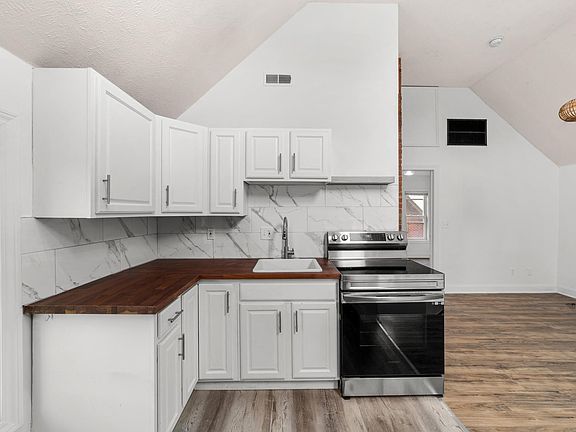 5th image of 4711 Franklin Blvd #Up