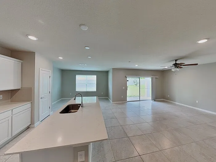 837 Rivers Crossing St — Photo 7