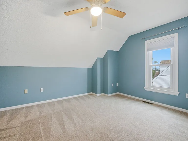 20B Freeman Dr — Photo 27