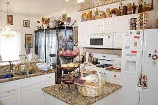 4th image of 1244 Jenna Dr APT A