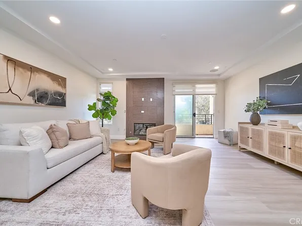 5525 W Olympic Blvd Unit 202, Los Angeles, CA 90036
