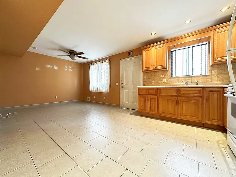 175 Keating Pl #1 — Photo 2