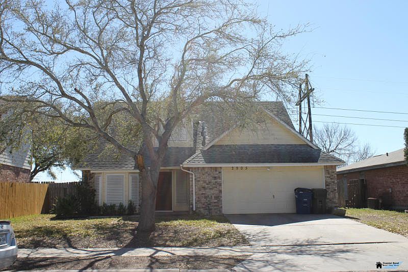 1st image of 2905 Persimmon St