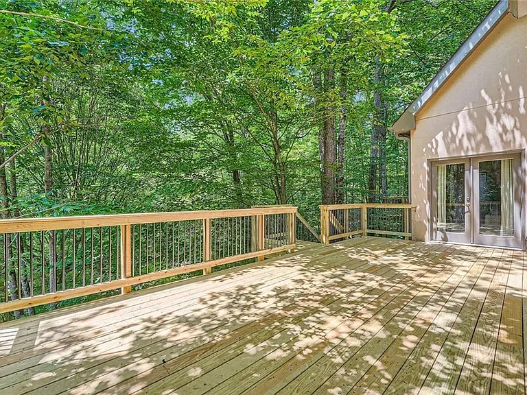 110 Boulder Dr — Photo 35