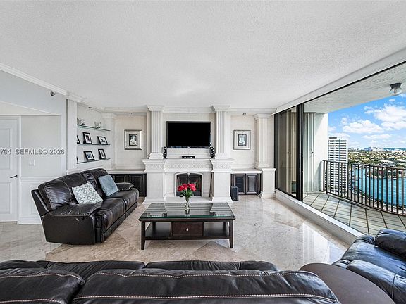 4th image of 300 Three Islands Blvd #Penthouse 4a