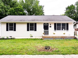 130 W Westover Ave, Colonial Heights, VA 23834