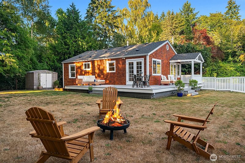 2nd image of 24021 99th Avenue SW