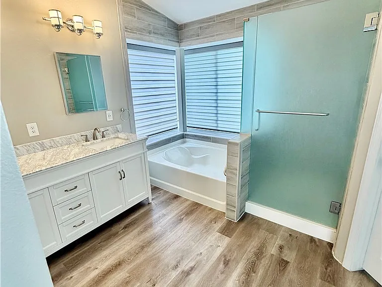 3121 Siena Cir — Photo 24