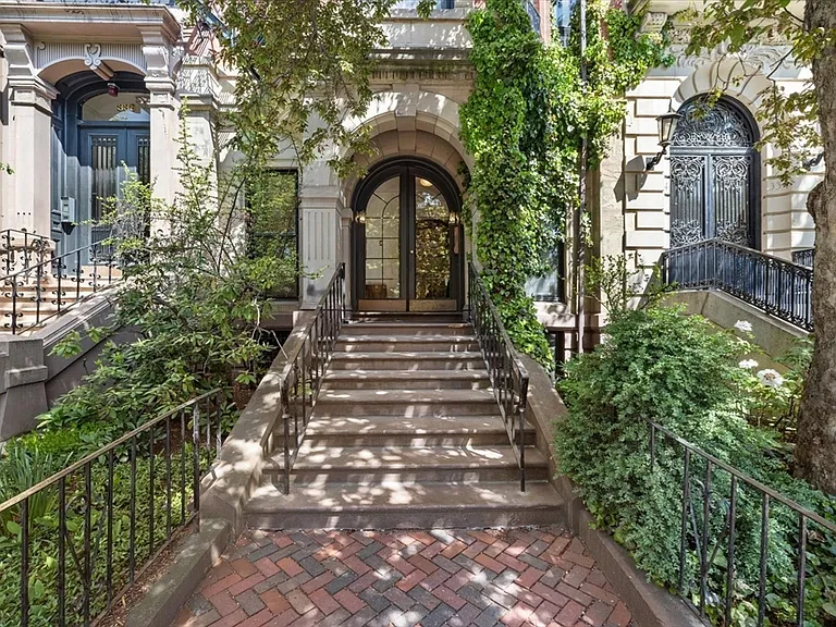 336 Beacon St #1 — Photo 12