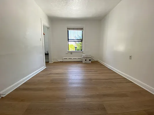 Rented by Capri Jet Realty Corp | media 2