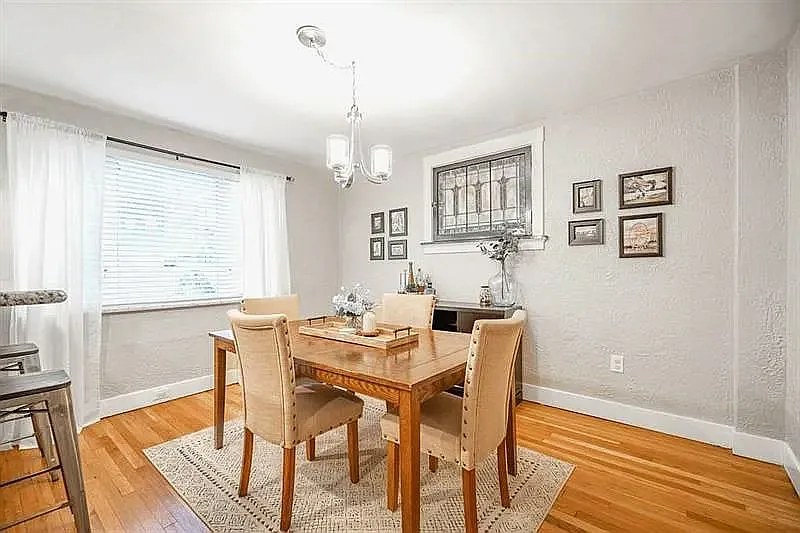 4200 Geneva Street — Photo 4