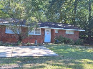 717 Perry Hill Rd, Montgomery, AL 36109