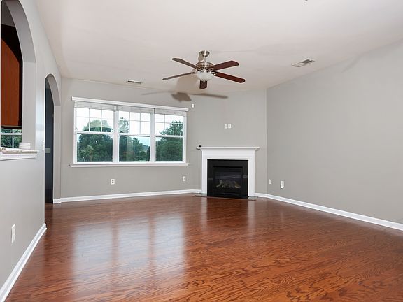 5th image of 3720 Franklin Meadows Dr