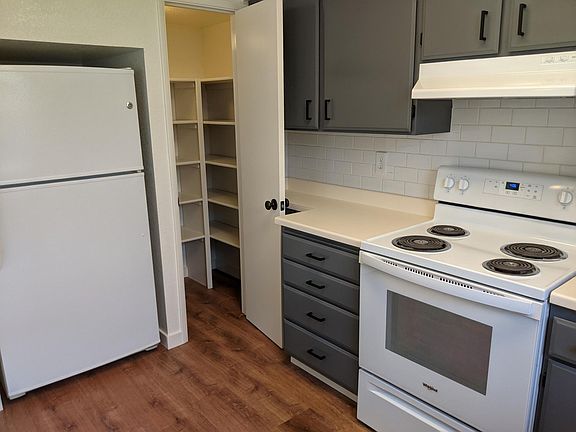 4th image of 2768 Elks Way