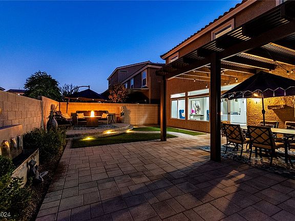 4th image of 10700 Aphrodite St