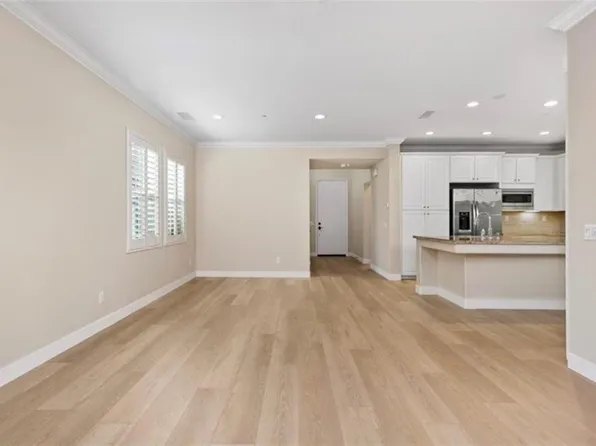 127 Yellow Pne, Irvine, CA 92618