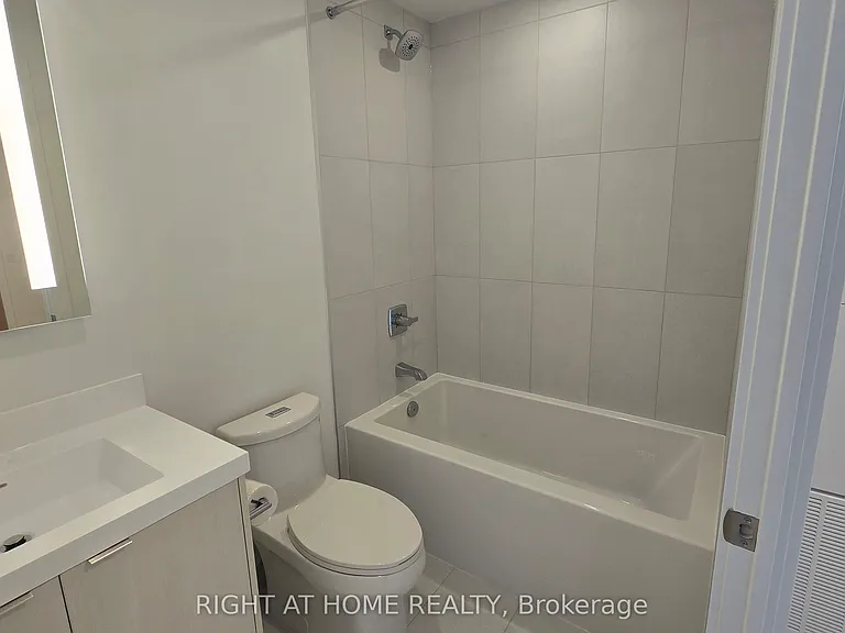 60 Central Park Dr #1007 — Photo 20