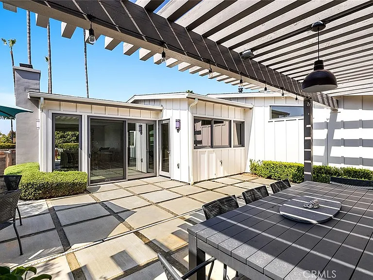 30872 Marilyn Dr — Photo 32