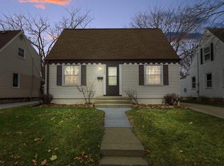 2322 Hayes Ave, Racine, WI 53405