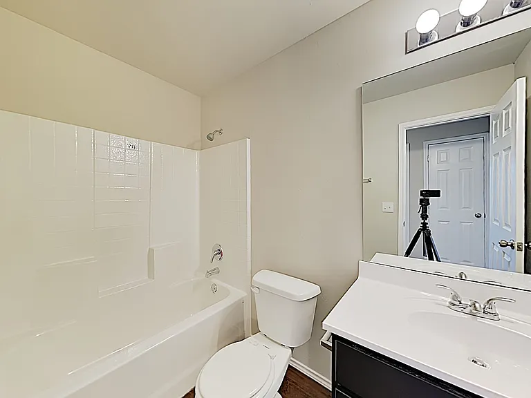 10705 SW 23rd Ter — Photo 13