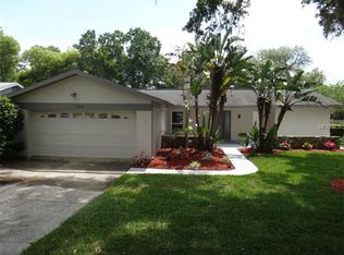 2820 Rustic Oaks Dr, Palm Harbor, FL 34684