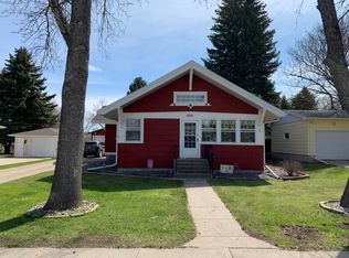 1310 N Lloyd St, Aberdeen, SD 57401