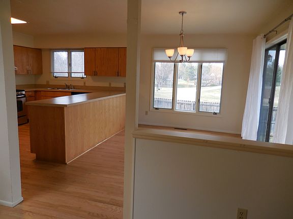 kitchen & dining area