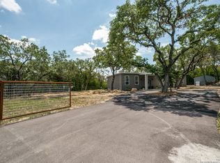 740 Ridgeway Dr, Bulverde, TX 78163