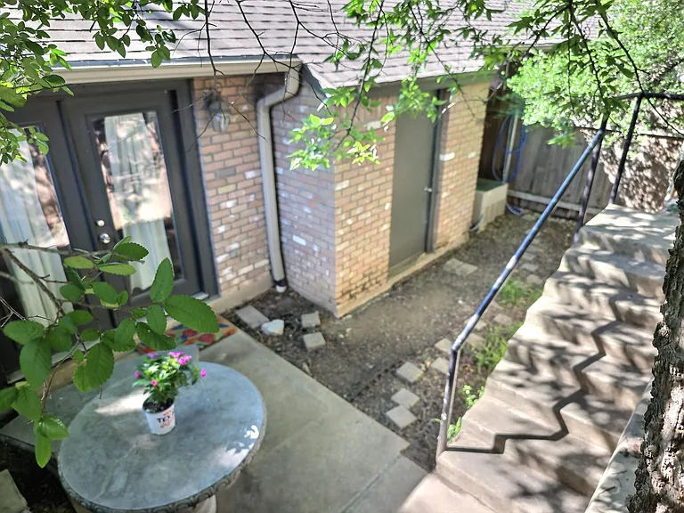 1015 E Yager Ln #172 — Photo 10