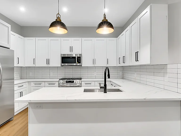 1225 Washington Blvd #B — Photo 1
