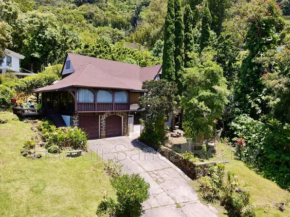 3119 Kaohinani Dr, Honolulu, HI 96817