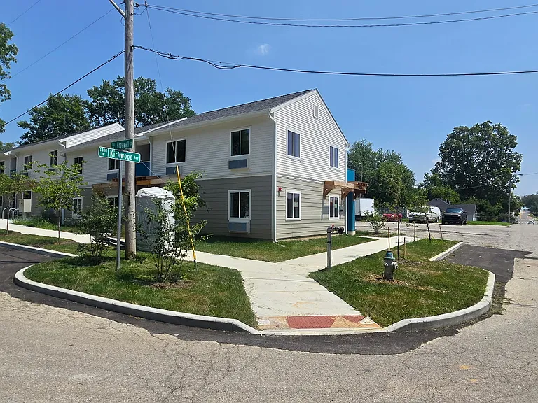 1420 W Kirkwood Ave #102 — Photo 3