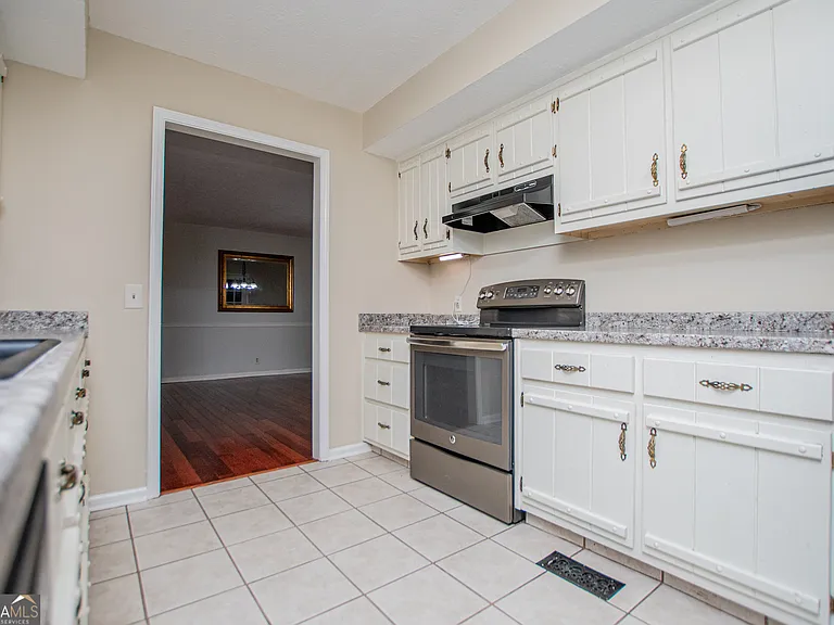 1499 Stonington Ct — Photo 9