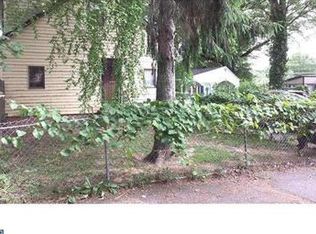 1736 Dixon Ave, Croydon, PA
