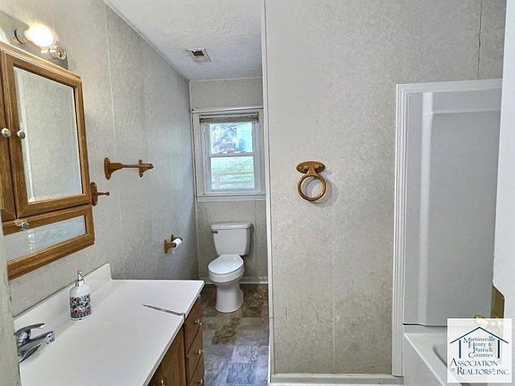 4th image of 245 Laurel Dr