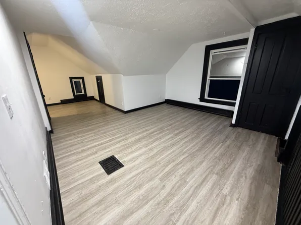 255 Pearl St Unit 4, Rochester, NY 14607