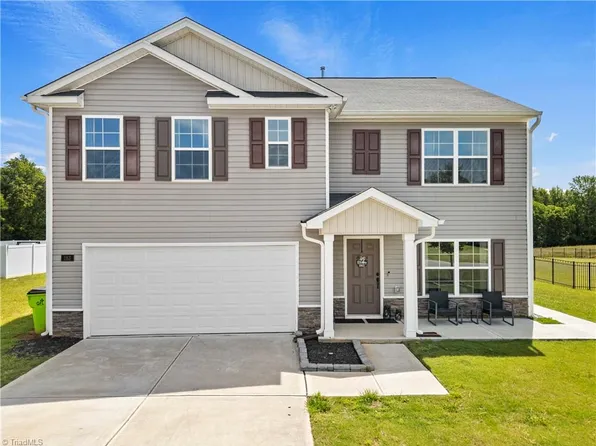 183 Ashfield Ln, Lexington, NC 27292