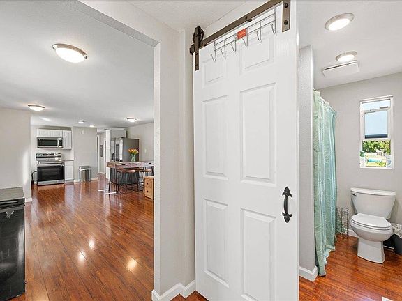 5th image of 40414 N Newport Hwy Trailer 24