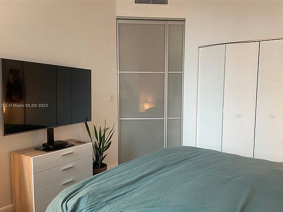 5th image of 133 NE 2nd Ave APT 1412